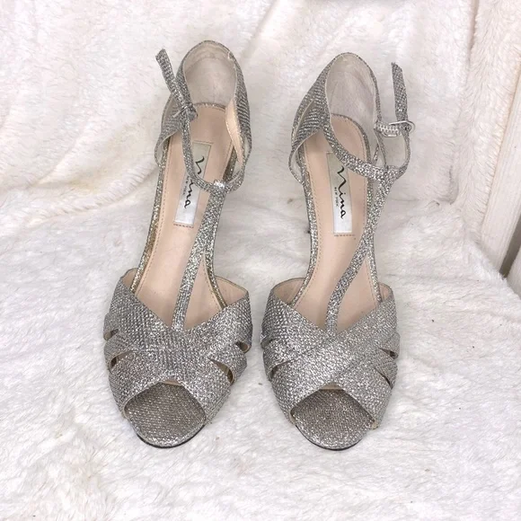 🌷Nina New York🌷 Silver Sparkle Classic Cocktail Heel Dance Sandals - Picture 2 of 7